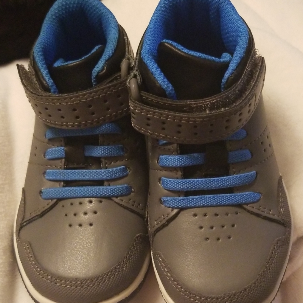 Toddler shoes